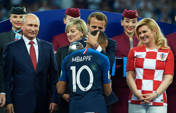 卫与硬朗型 卫与硬朗型